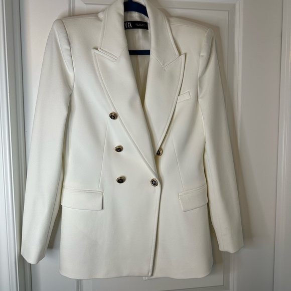 Zara jacket very beauty and stylish - Picture 1 of 6